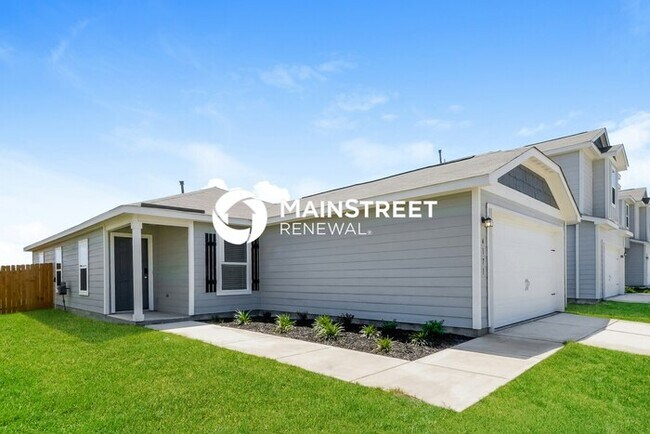 Building Photo - 3 Bedroom Pet-Friendly Home in New Braunfels, TX with Main Street Renewal