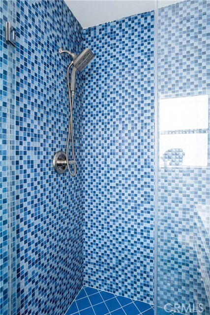 Building Photo - 740 S Stanley Ave