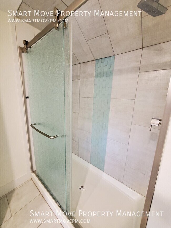 Building Photo - 1122 W Fort St