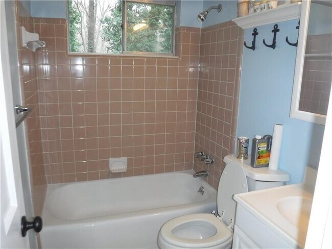 Building Photo - 4469 Leonora Dr