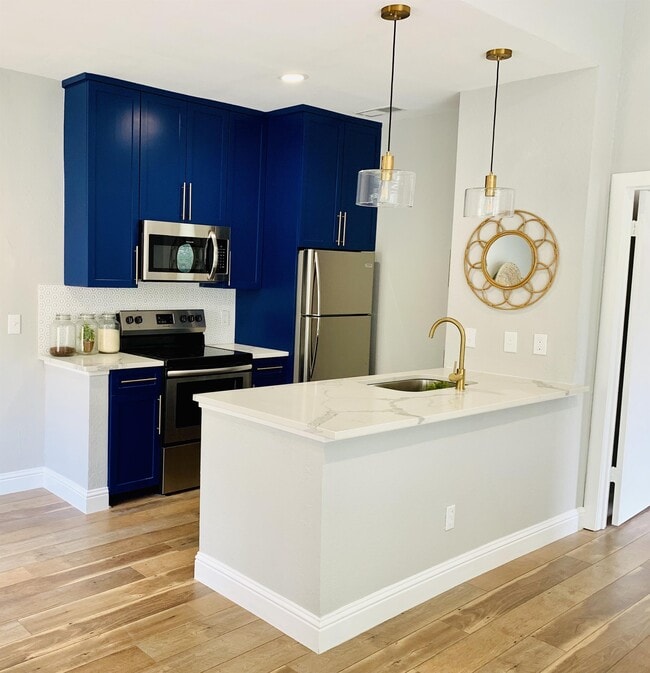 Building Photo - 7340 Skillman St