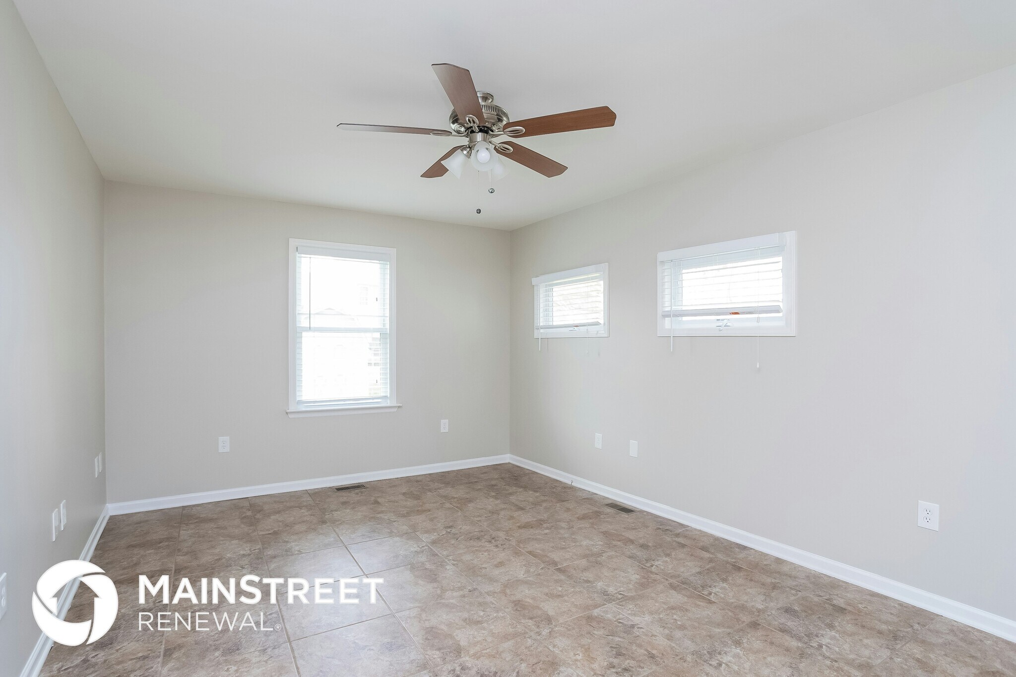 Building Photo - 2300 Carthage Cir