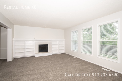 Building Photo - 9105 W 132nd Terrace