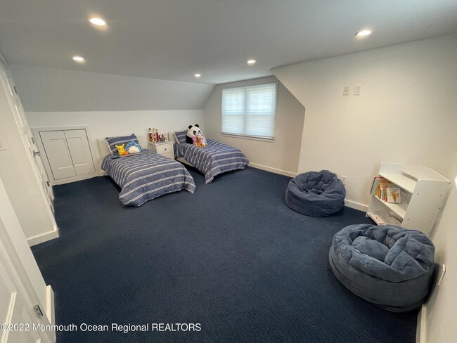 Building Photo - 282 Berger Ave