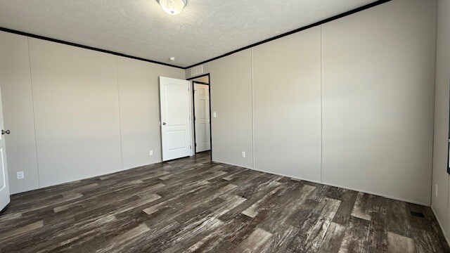 Building Photo - 16023 Villaire Ave