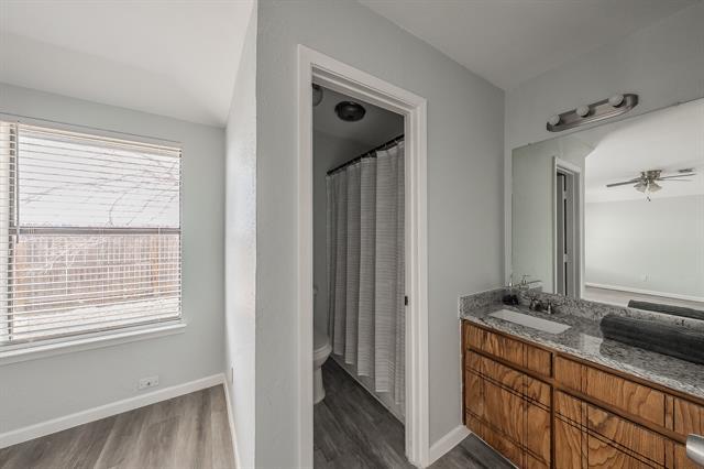 Building Photo - 420 Signal Hill Ct N