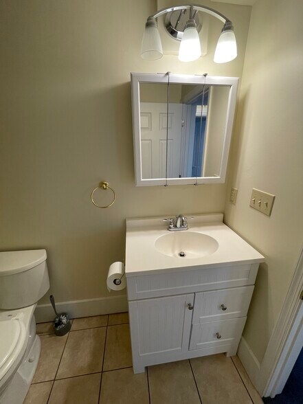 Building Photo - 1234 Isabella St