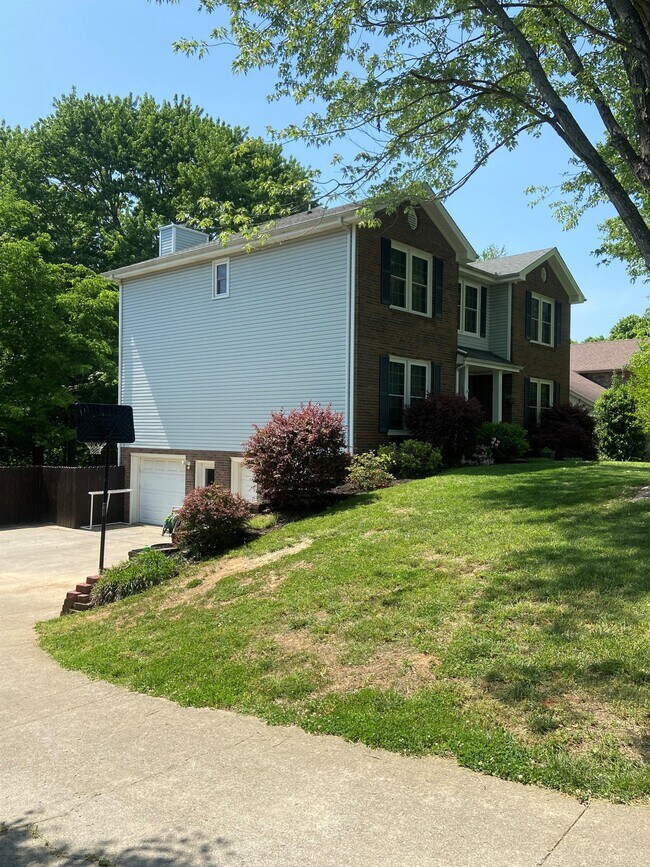 Building Photo - 238 Blair Dr
