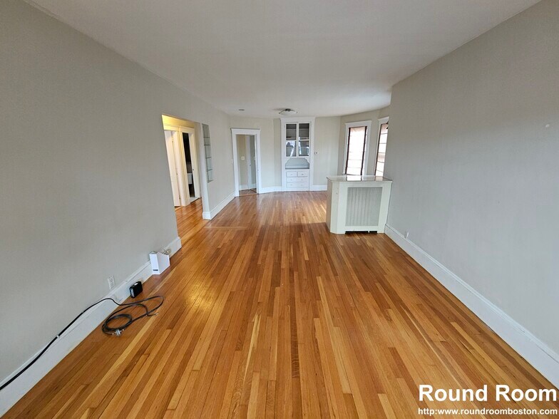 Building Photo - 82 Walnut St