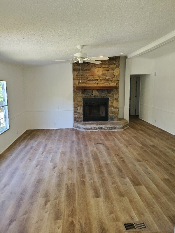 Building Photo - 6450 Little Mill Rd