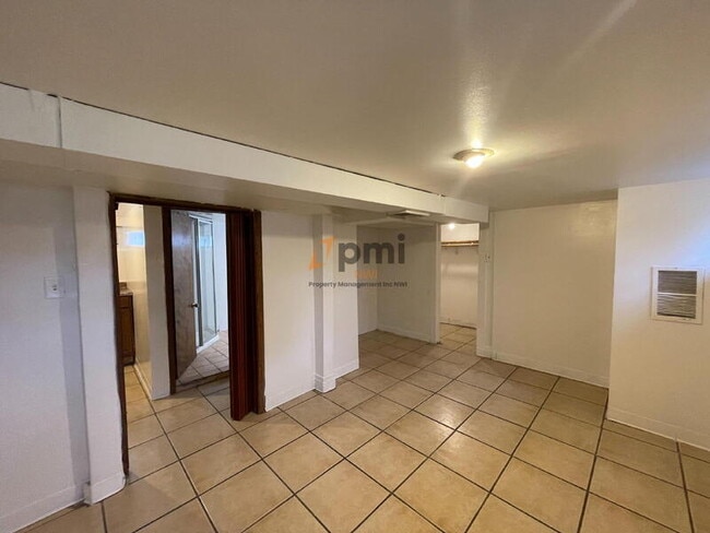 Building Photo - 4915 Linden Ave