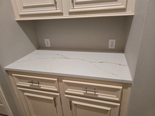 Building Photo - 3910 Champion Creek Ln