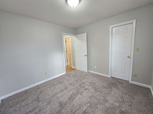 Building Photo - 308 Cunningham Ln