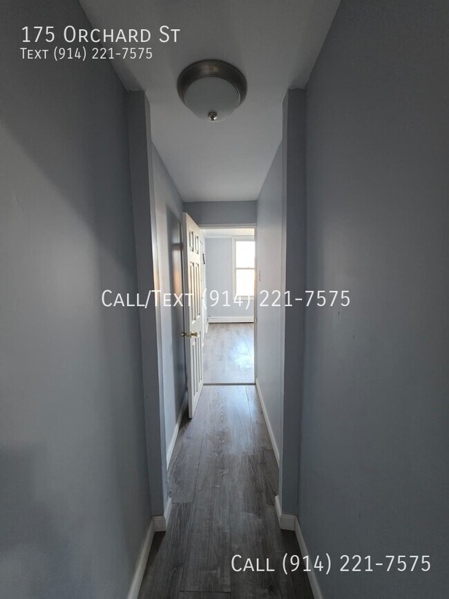 Building Photo - 175 Orchard St