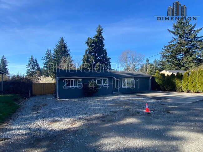 Building Photo - Charming 3-bedroom, 1-bathroom house in Fe...