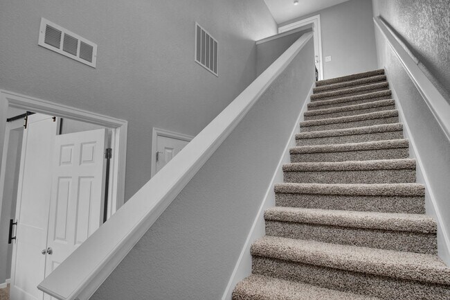 Building Photo - 12121 W 57th Dr