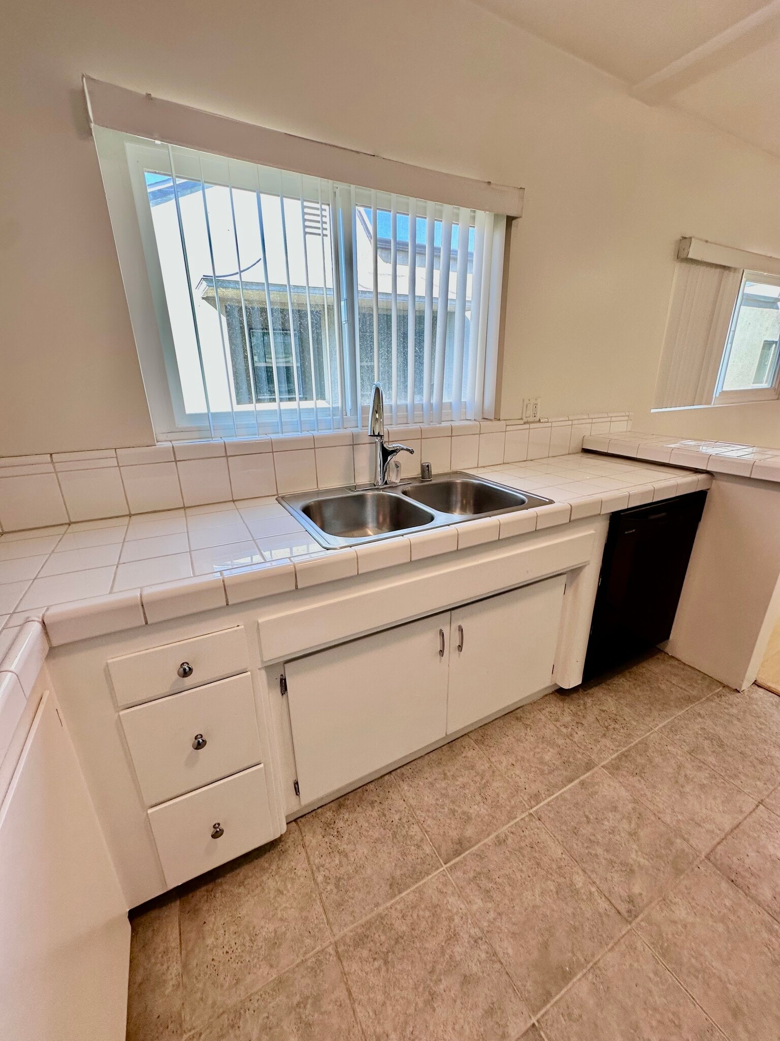 Building Photo - 1601 S Shenandoah St