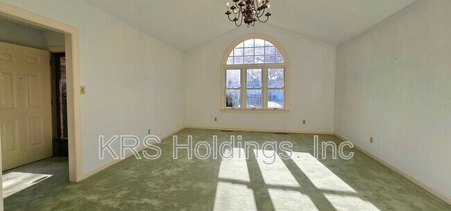 Building Photo - 1029 Dulcie Ave