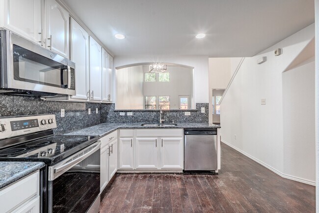 Building Photo - 1144 Landon Ln