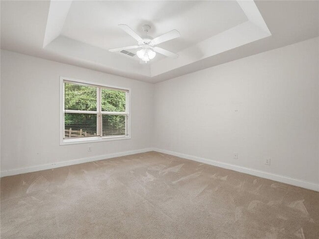 Building Photo - 166 Cove Hill