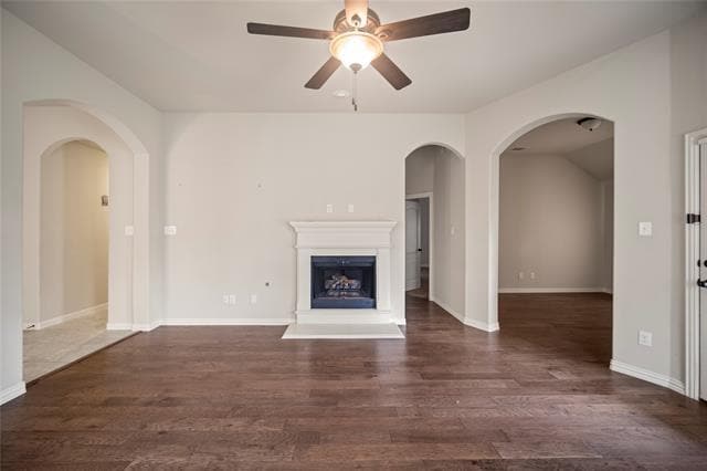 Building Photo - 2306 Lucerne Dr
