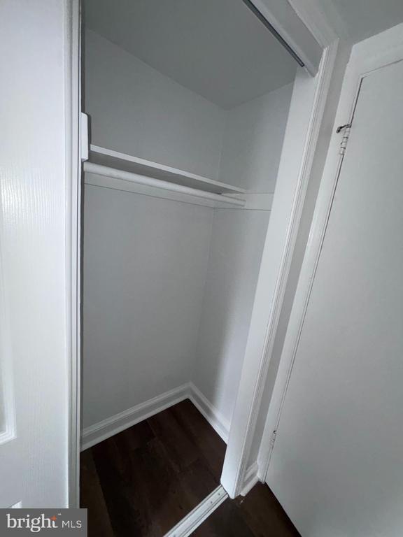 Building Photo - 3815 Davis Pl NW