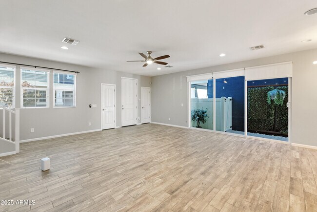 Building Photo - 714 E Boca Raton Rd