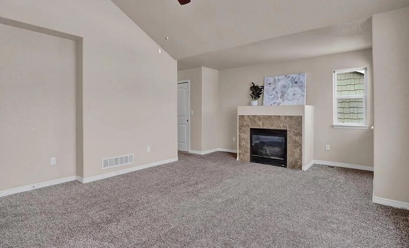 Building Photo - 7425 Willowdale Dr