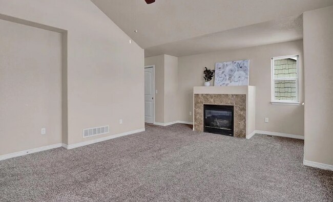 Building Photo - 7425 Willowdale Dr