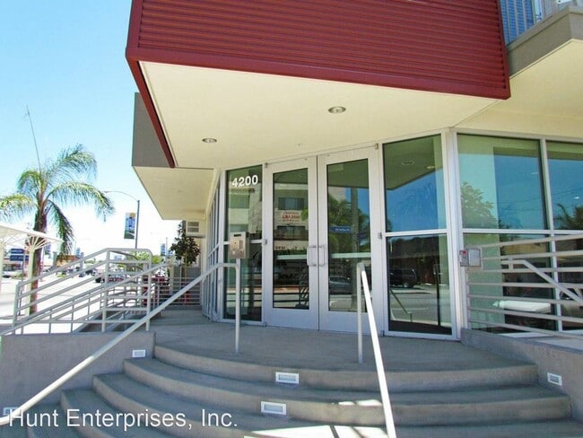 Building Photo - 4200 E Anaheim St