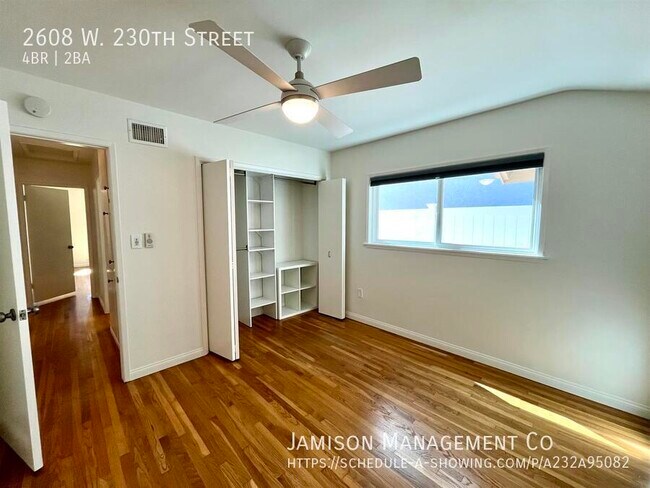 Building Photo - 2608 W 230th St