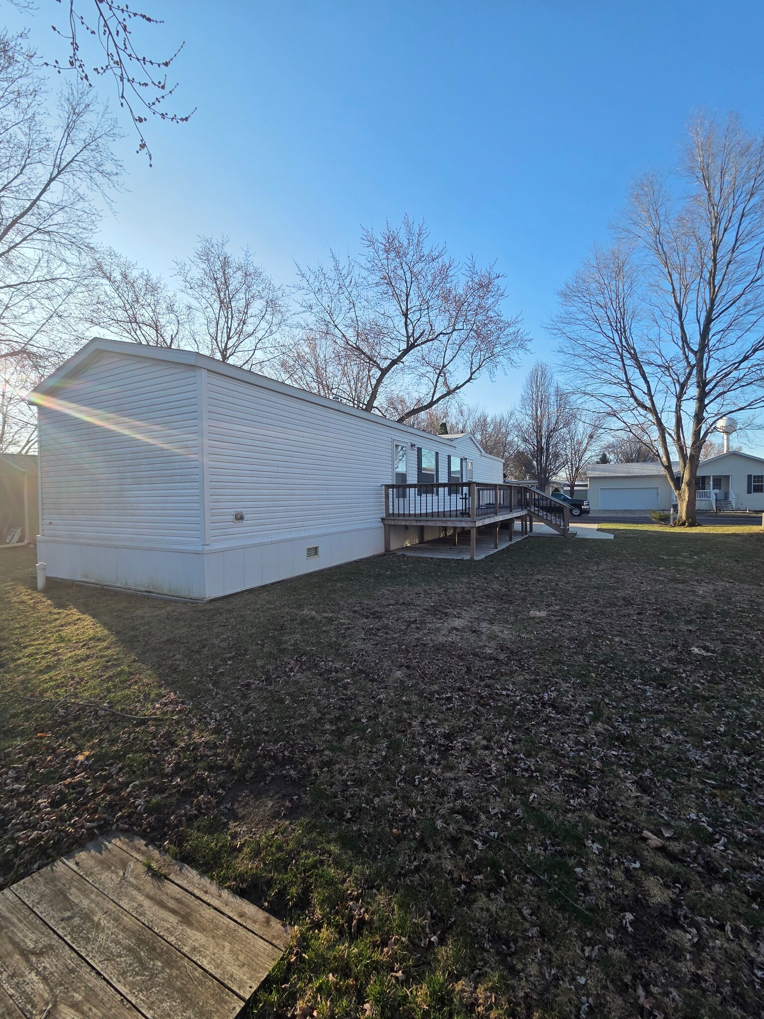 Building Photo - 103 Oak Ave