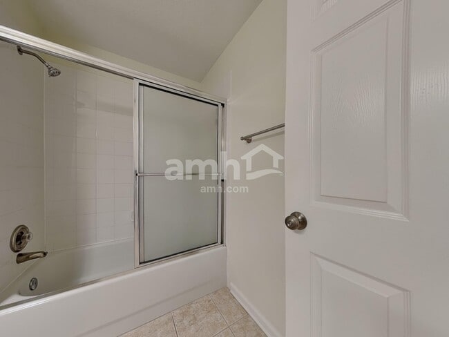 Building Photo - 1044 Summer Breeze Dr