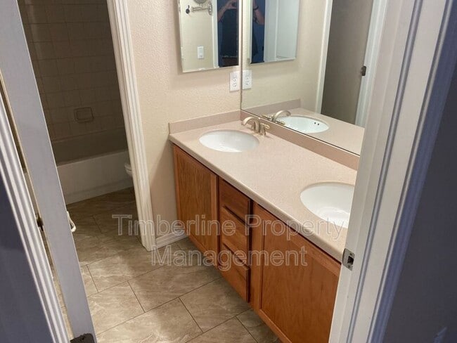 Building Photo - 14786 Air Garden Ln