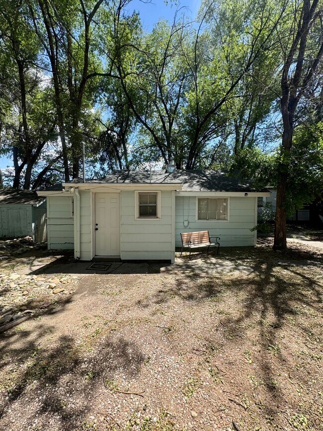 Building Photo - E. Brookside- 126