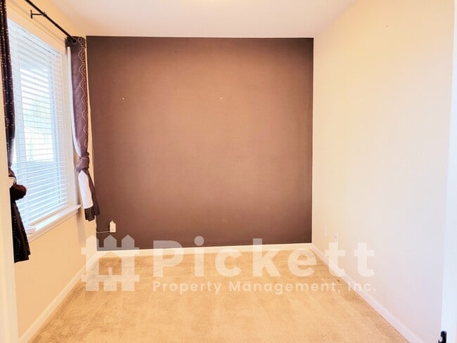 Building Photo - Original Model Home in Freestone at Bayside