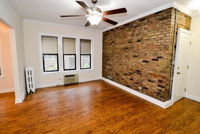 Building Photo - 747 W Addison St