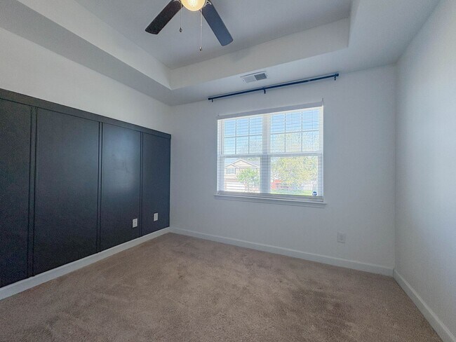 Building Photo - 829 Bellingham Way