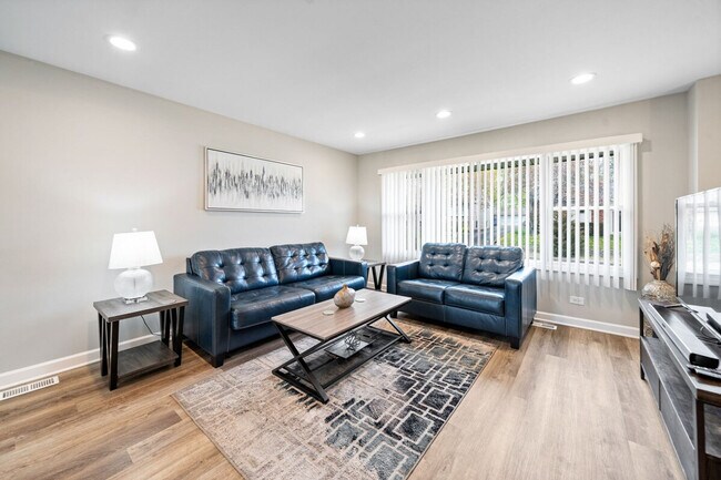 Primary Photo - 804 Willow St