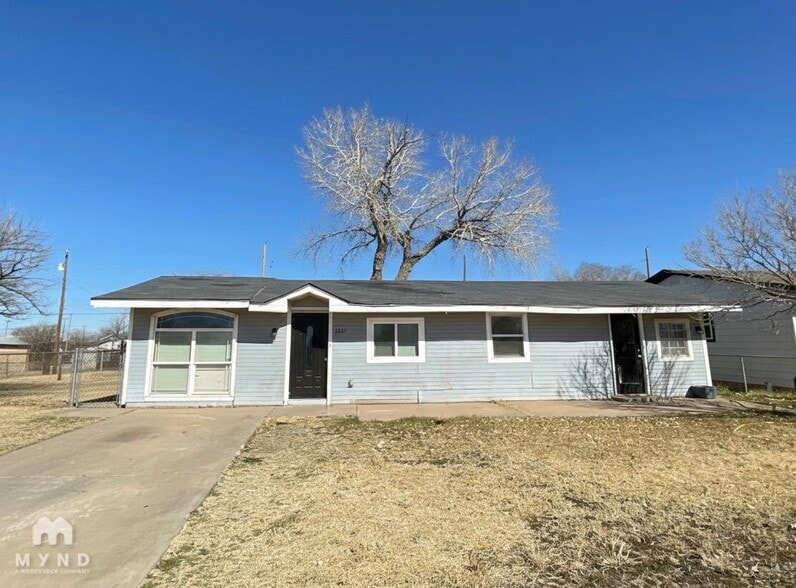 Building Photo - 3309 E 14th St