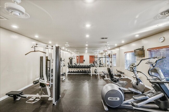 Building Photo - Gorgeous 2 Story Condo in Henderson with S...