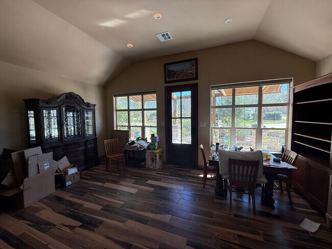 Building Photo - 2403 Bottoms East Rd