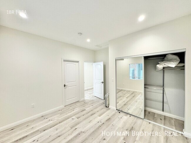 Building Photo - 420 S Citrus Ave