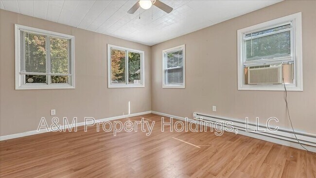 Building Photo - 164 Buckhill Rd