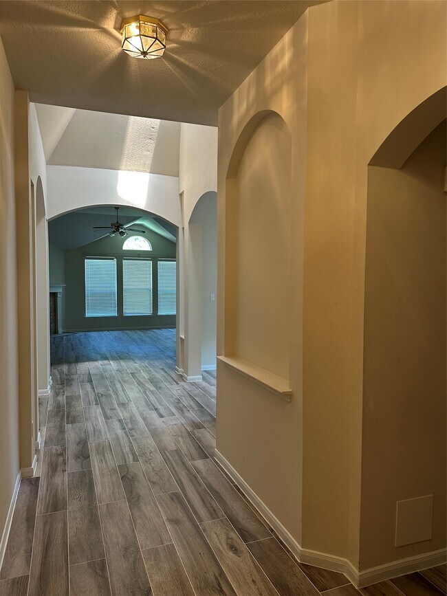 Building Photo - 17234 Rancho Verde Way