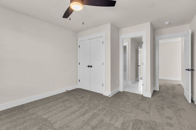 Building Photo - Charming New Build