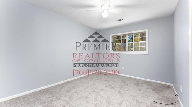 Building Photo - 3119 Fontaine Dr