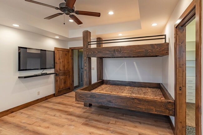 Building Photo - Ranch home in Kamas