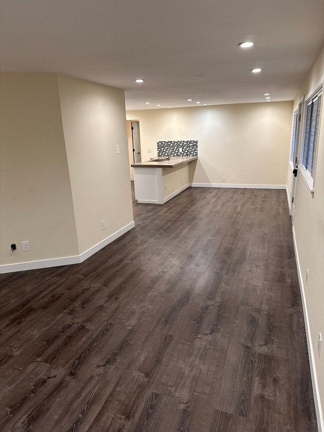 Building Photo - 2405 SW 106th St