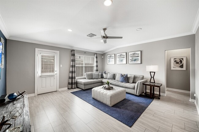 Building Photo - 17963 Branch Creek Dr